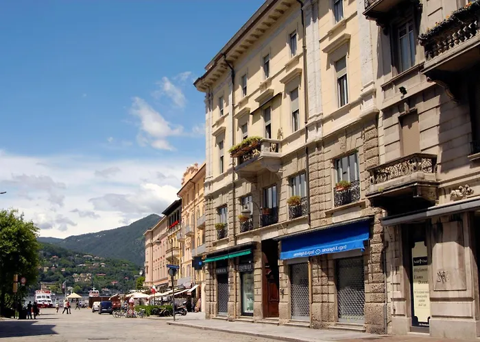 Residenza Cavour Pensión 3*