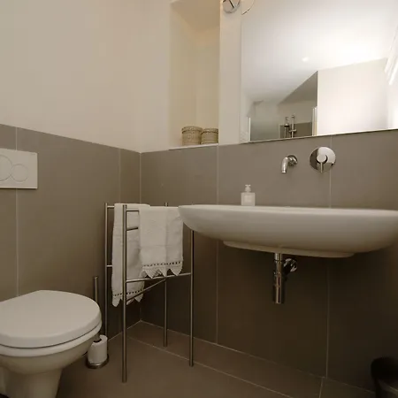 Residenza Cavour 3* Como