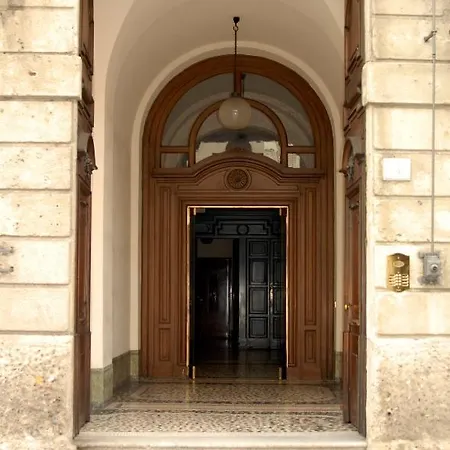 Residenza Cavour 3*