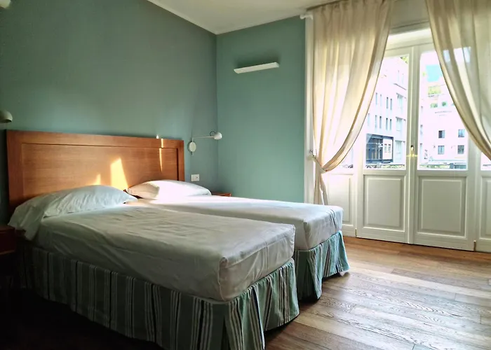 Residenza Cavour Πανσιόν 3*